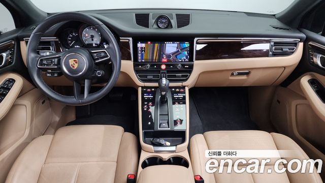 Porsche Macan 2022 — photo 7