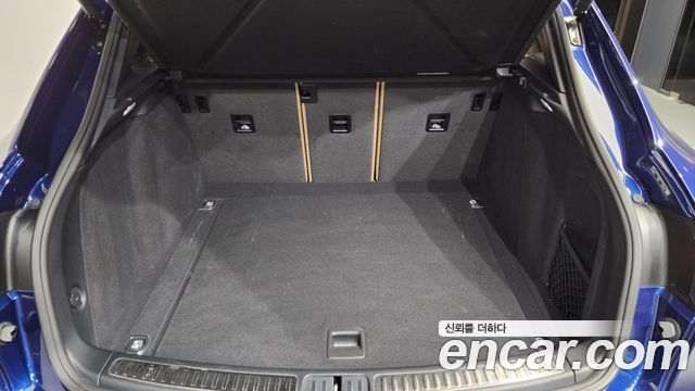 Porsche Macan 2022 — photo 20