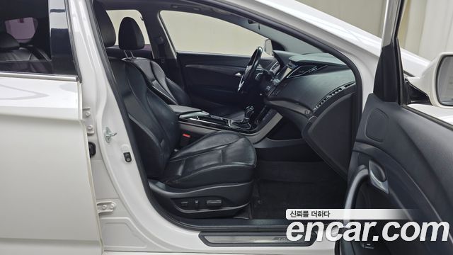 Hyundai i40 2014 — photo 11