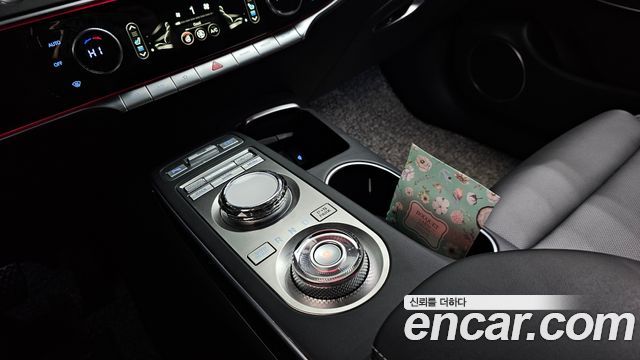 Genesis GV70 2022 — photo 9