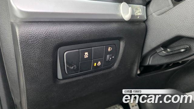 KG Mobility KORANDO 2015 — photo 17
