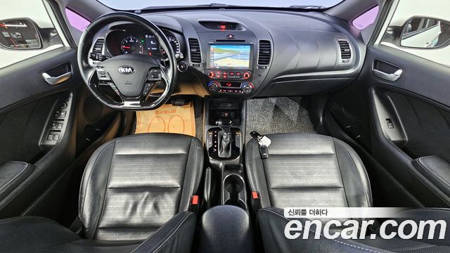 Kia K3 2016 — photo 7