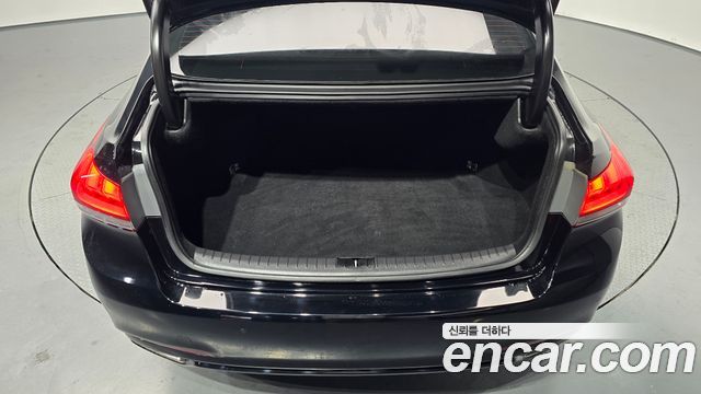 Hyundai Genesis 2016 — photo 19