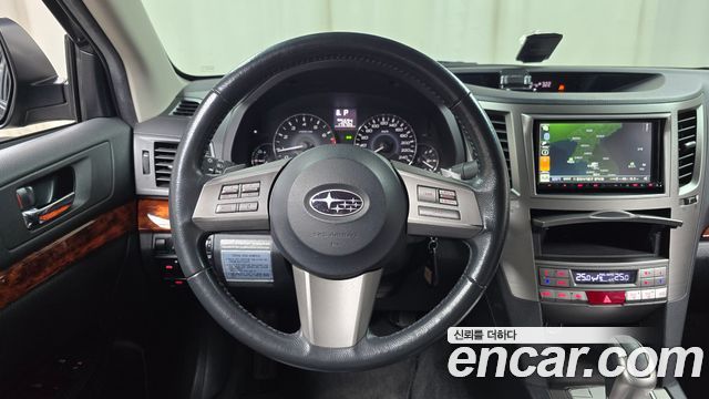 Subaru Legacy 2011 — photo 13