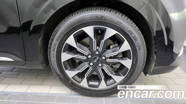 Kia Canival 2021 — photo 5