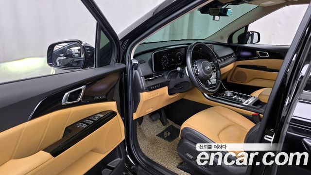 Kia Canival 2021 — photo 10