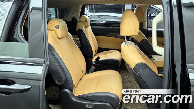 Kia Canival 2021 — photo 12