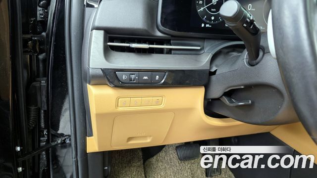 Kia Canival 2021 — photo 16