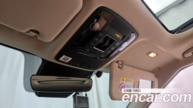 Kia Canival 2021 — photo 17