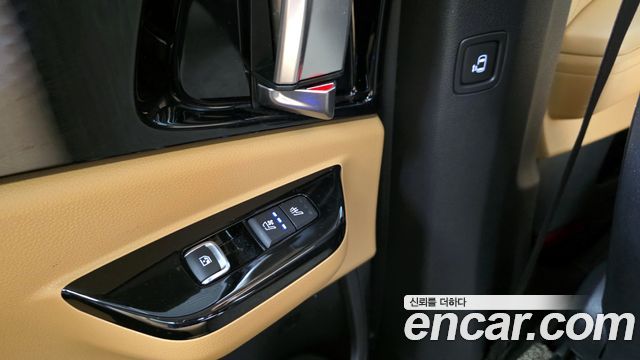 Kia Canival 2021 — photo 18