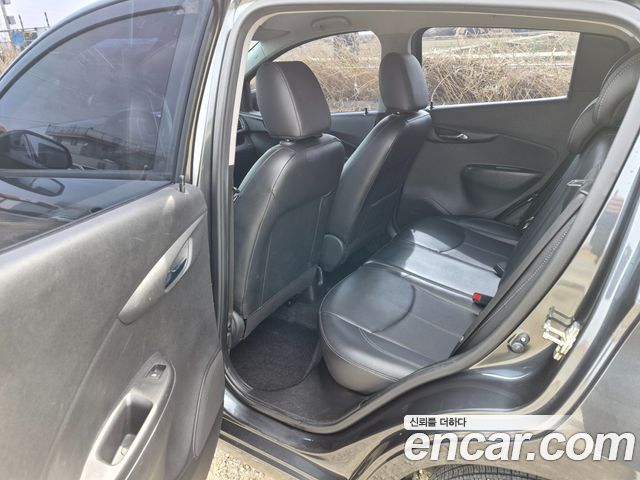Chevrolet Korea Spark 2018 — photo 15
