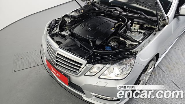 Mercedes-Benz E-Class 2013 — photo 6