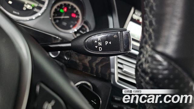 Mercedes-Benz E-Class 2013 — photo 9