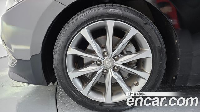 Hyundai Grandeur 2015 — photo 5