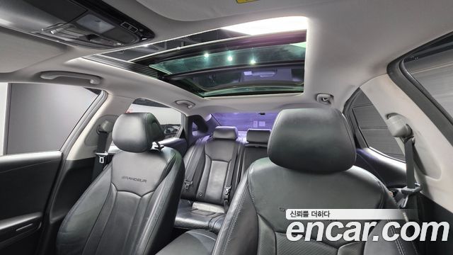 Hyundai Grandeur 2015 — photo 11
