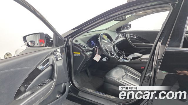 Hyundai Grandeur 2015 — photo 12