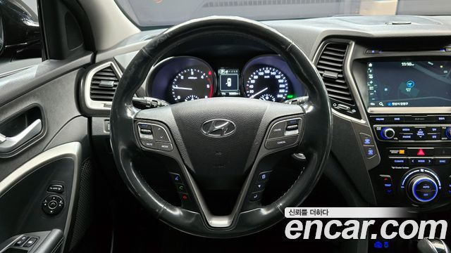Hyundai Santafe 2018 — photo 13