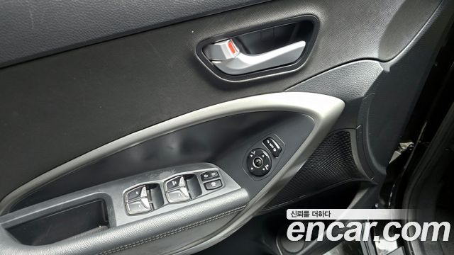 Hyundai Santafe 2018 — photo 18