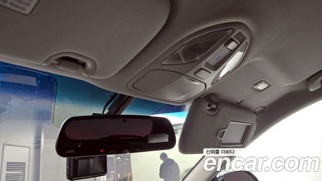 Hyundai Santafe 2018 — photo 19