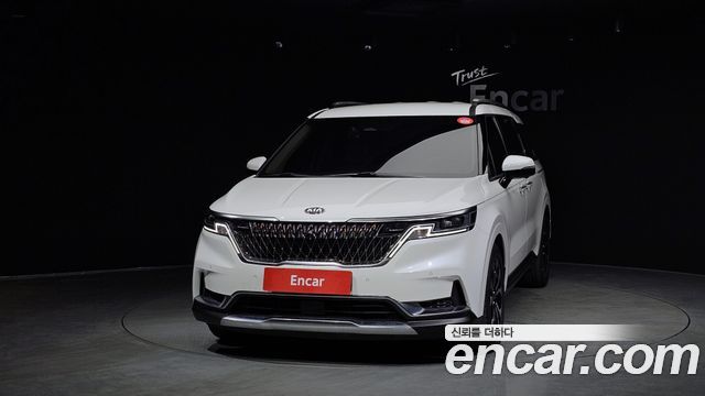 Kia Canival 2021 — photo 3