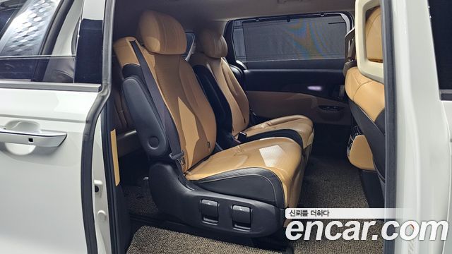Kia Canival 2021 — photo 12