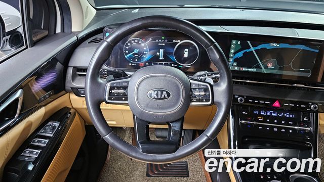 Kia Canival 2021 — photo 13