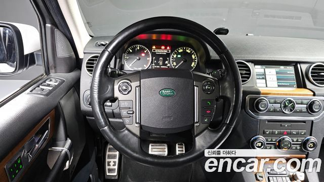 Land Rover Discovery 2013 — photo 13