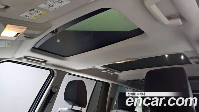 Land Rover Discovery 2013 — photo 19