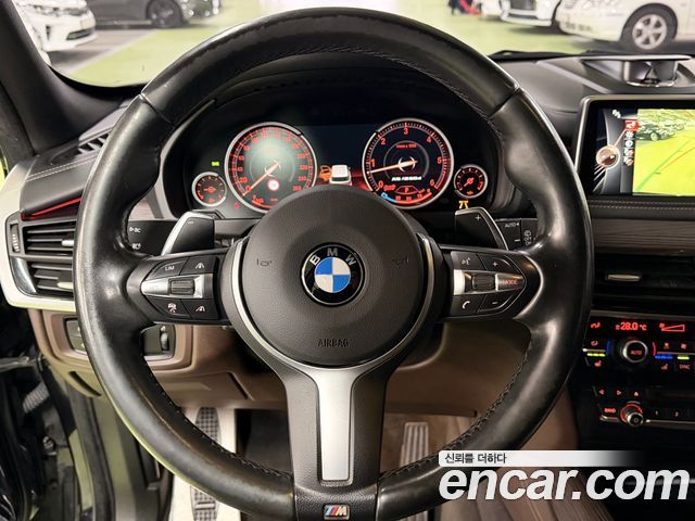 BMW X5 2016 — photo 11