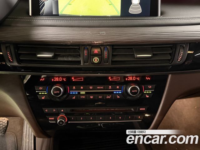 BMW X5 2016 — photo 14