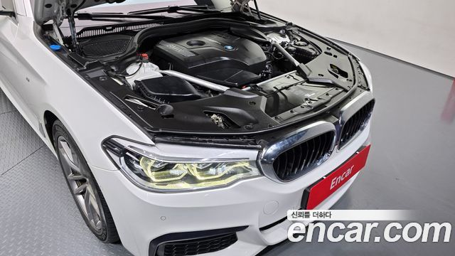 BMW 5-Series 2018 — photo 6
