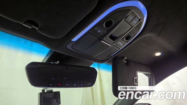 Genesis G80 2019 — photo 18