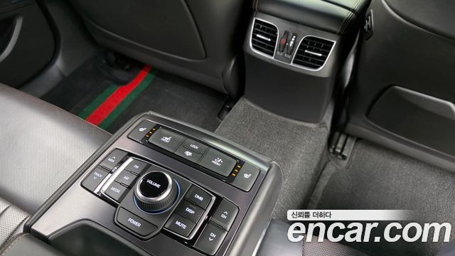 Genesis G80 2019 — photo 19