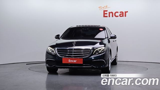 Mercedes-Benz E-Class 2018 — photo 3
