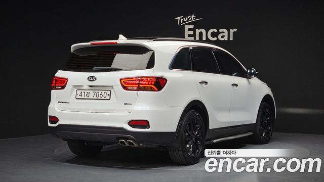 Kia Sorento 2018 — photo 2