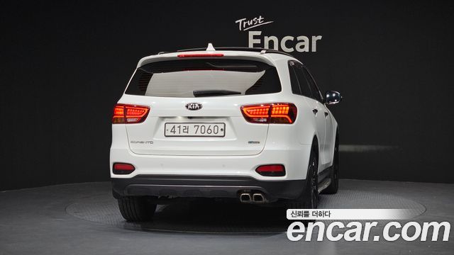 Kia Sorento 2018 — photo 4