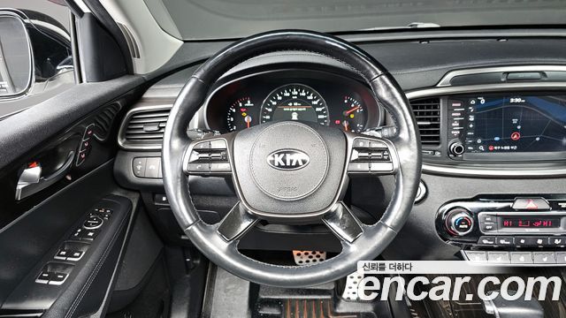 Kia Sorento 2018 — photo 13