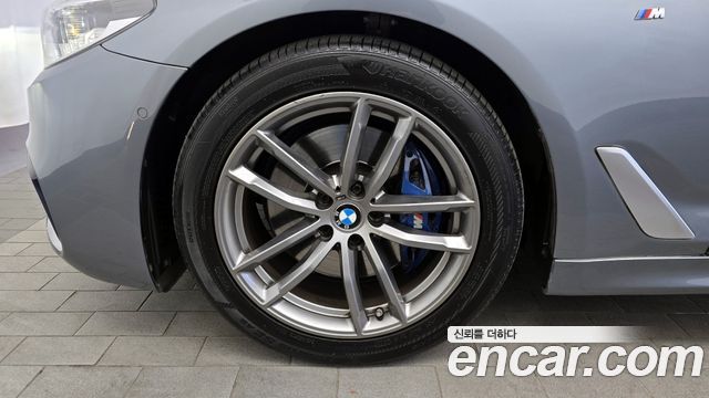 BMW 5-Series 2018 — photo 5