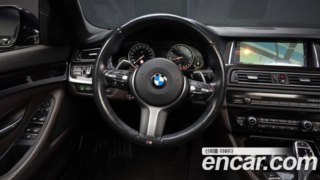 BMW 5-Series 2016 — photo 13