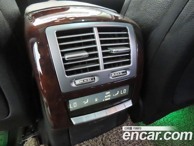 Mercedes-Benz S-Class 2008 — photo 16