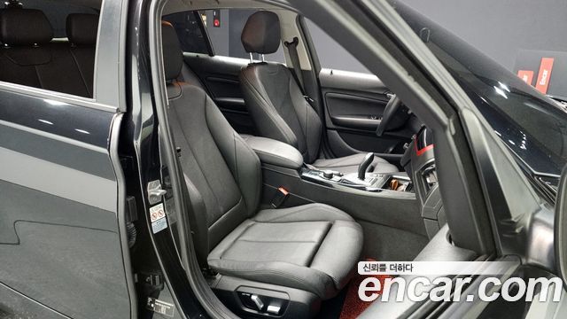 BMW 1-Series 2018 — photo 10