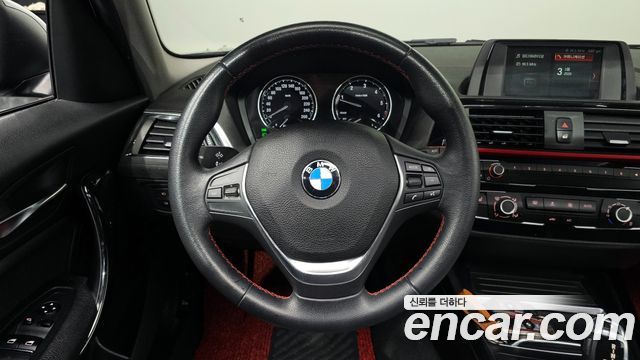 BMW 1-Series 2018 — photo 13