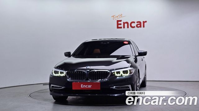 BMW 5-Series 2019 — photo 3