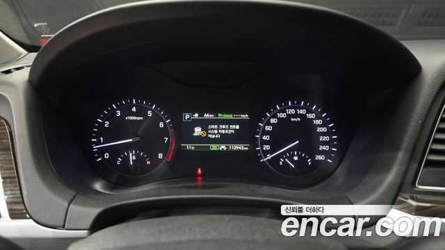 Genesis G80 2018 — photo 8