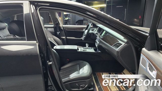 Genesis G80 2018 — photo 10
