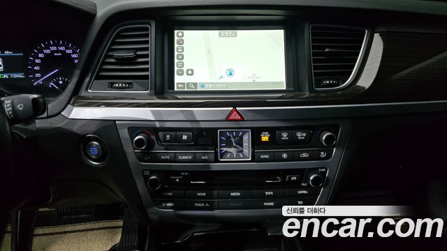 Genesis G80 2018 — photo 15