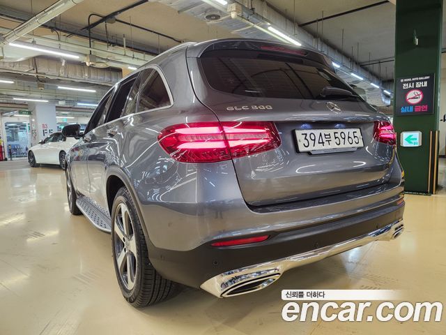 Mercedes-Benz GLC-Class 2019 — photo 3