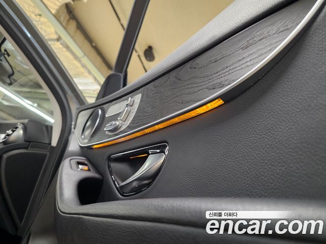 Mercedes-Benz GLC-Class 2019 — photo 15