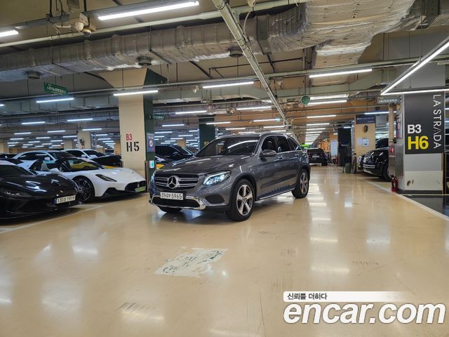 Mercedes-Benz GLC-Class 2019 — photo 20