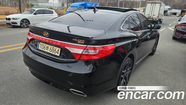 Hyundai Grandeur 2016 — photo 3